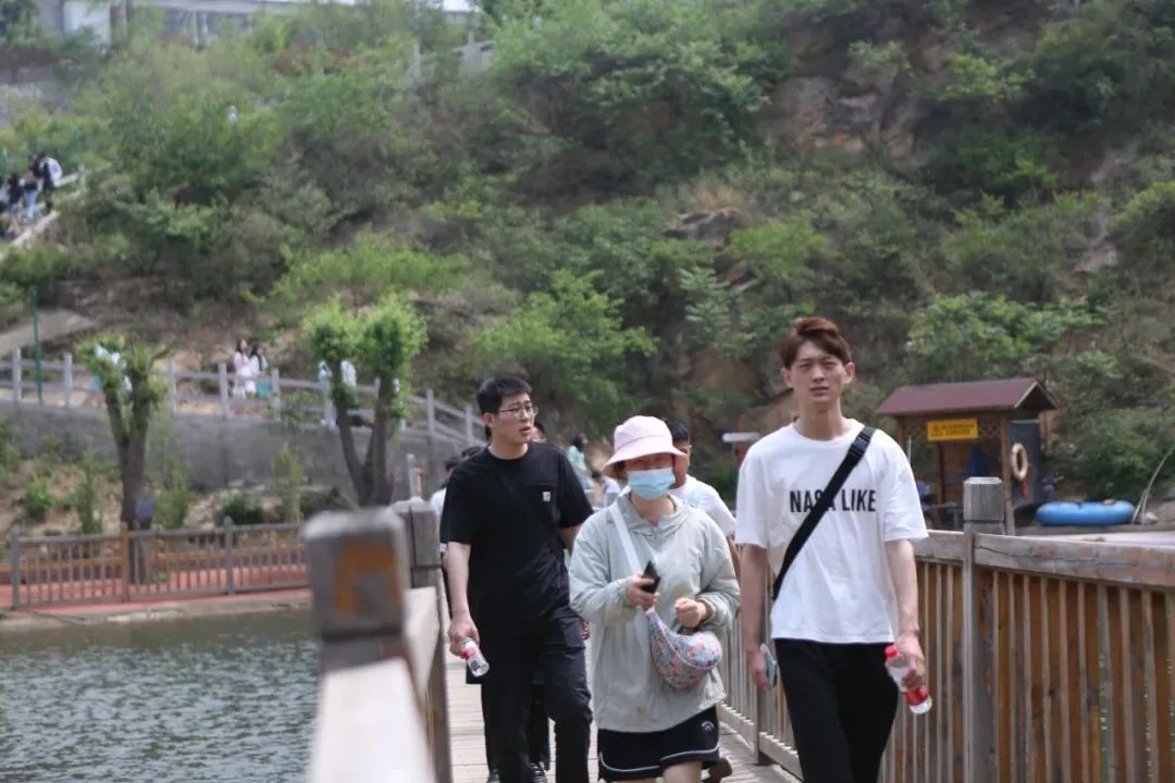 立足當“夏”，覓清涼 